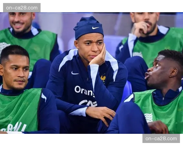 法国职业足球联盟(LFP)发布新规,要求下赛季所有球场必须配备无障碍观赛辅助技术 法国职业足球联盟(LFP)发布新规,要求下赛季所有球场必须配备无障碍观赛辅助技术